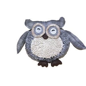 Northlight Seasonal Gray Plaid 7.5” Owl Textured Ivory Plush Tabletop Christmas‎